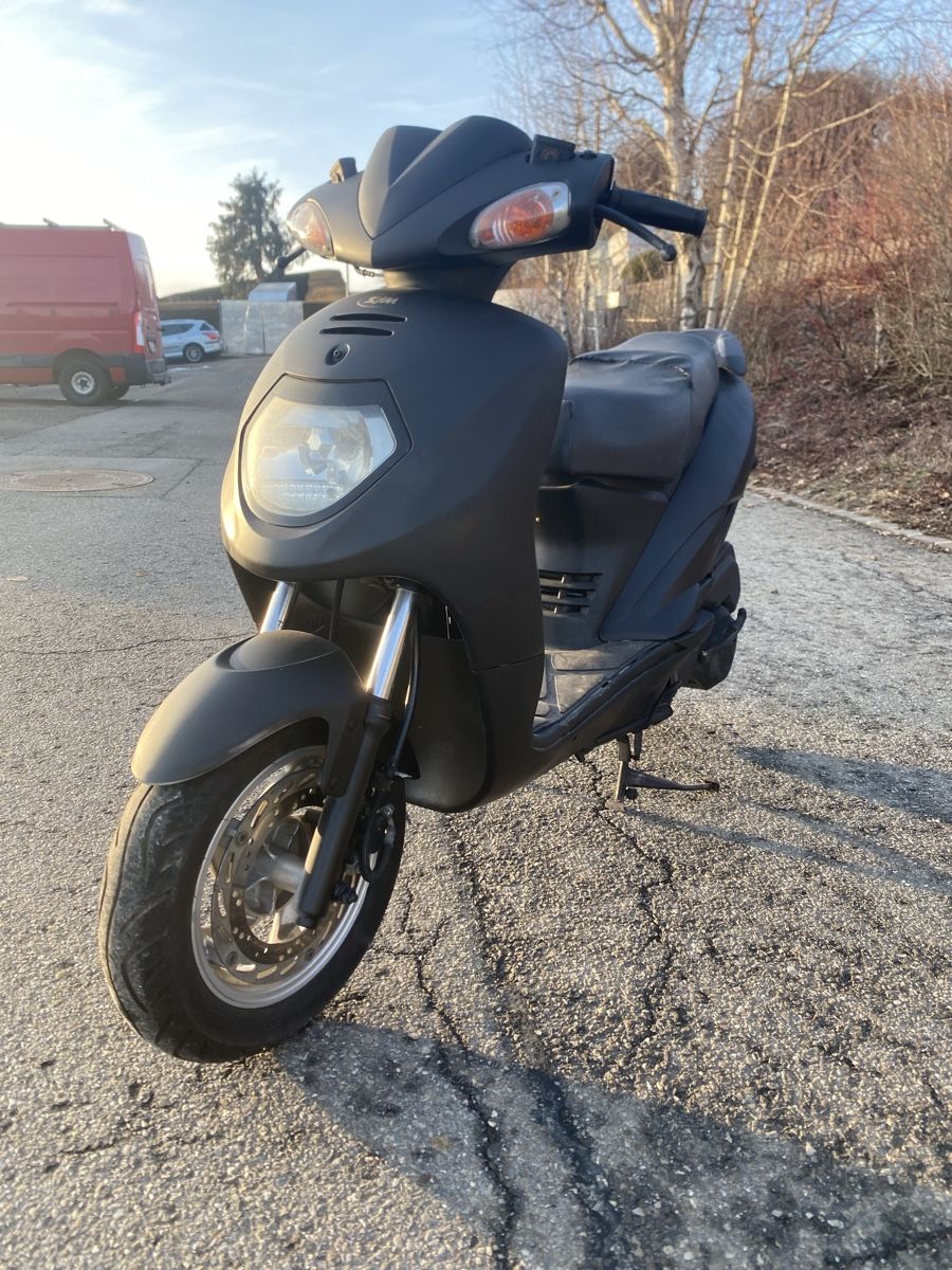 Scooter: Scooter 125, pièces neuves, prêt – Usato da Arconciel venduto da Swiss-Starlights 4