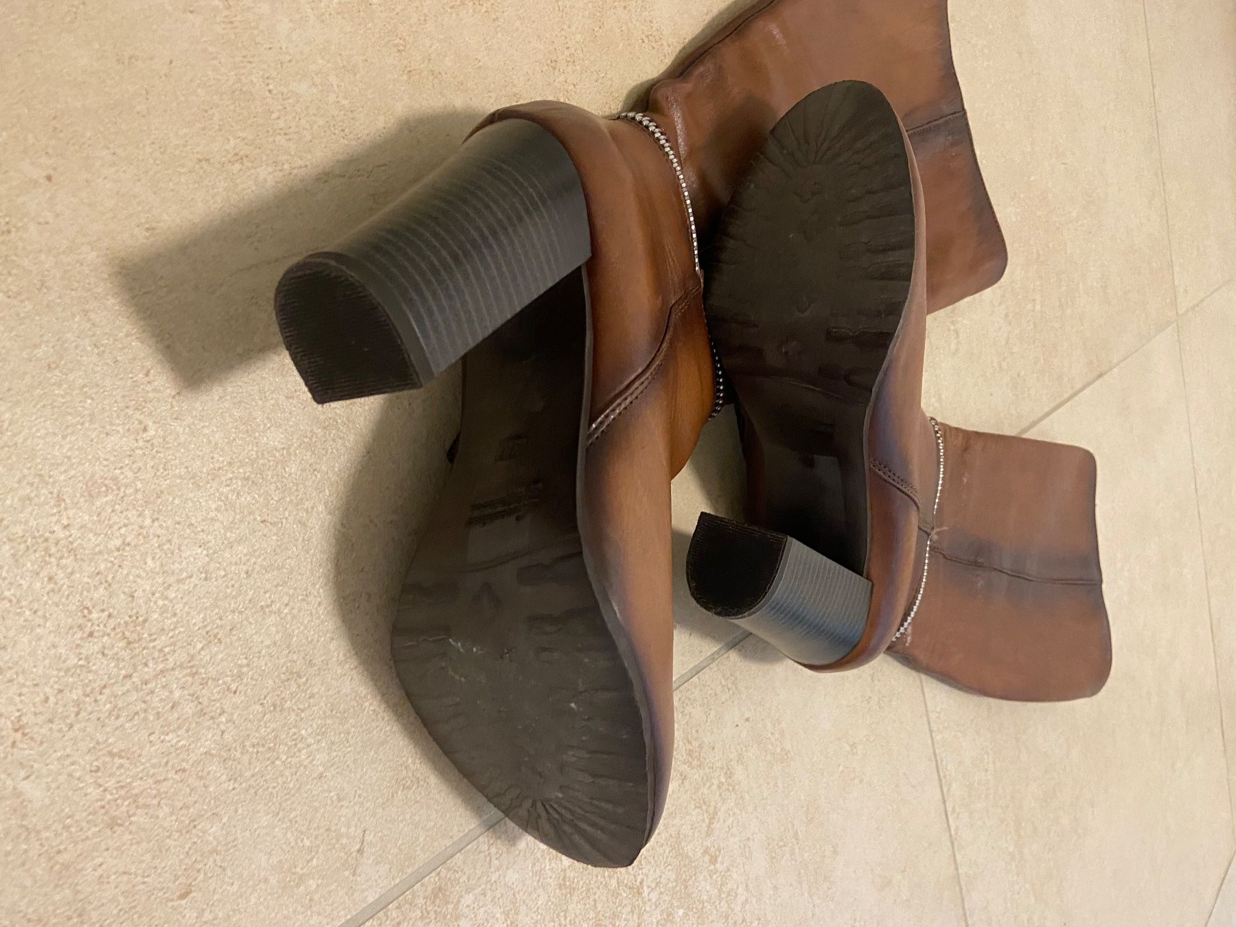 Damenschuhe: Lederstiefel Damen Grösse 39 – Gebraucht aus Dietlikon von nelden 1