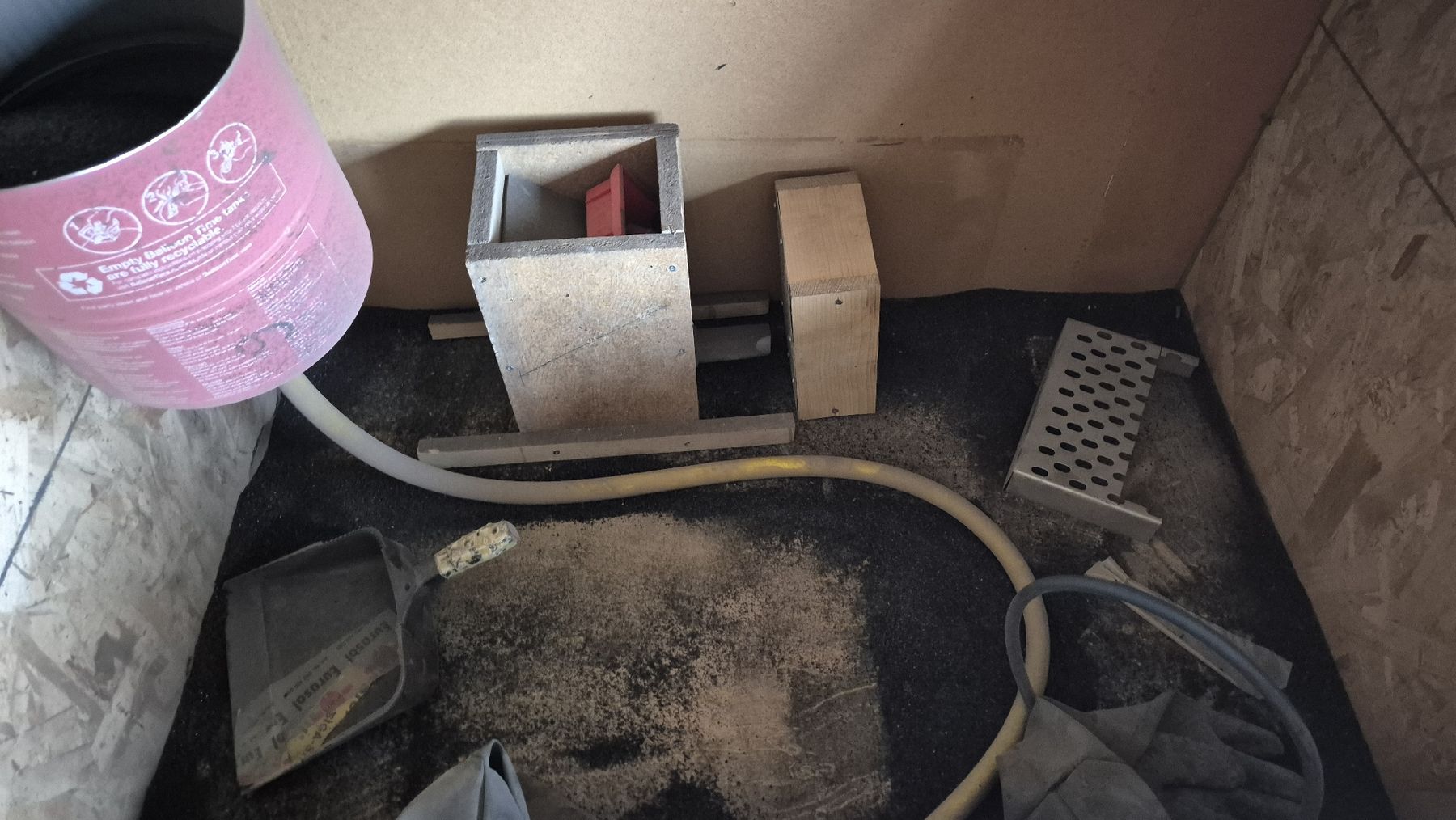 Alle Werkzeuge: Sandstrahlkabine Eigenbau – Gebraucht aus Ersigen von polo_G40_andsch 1