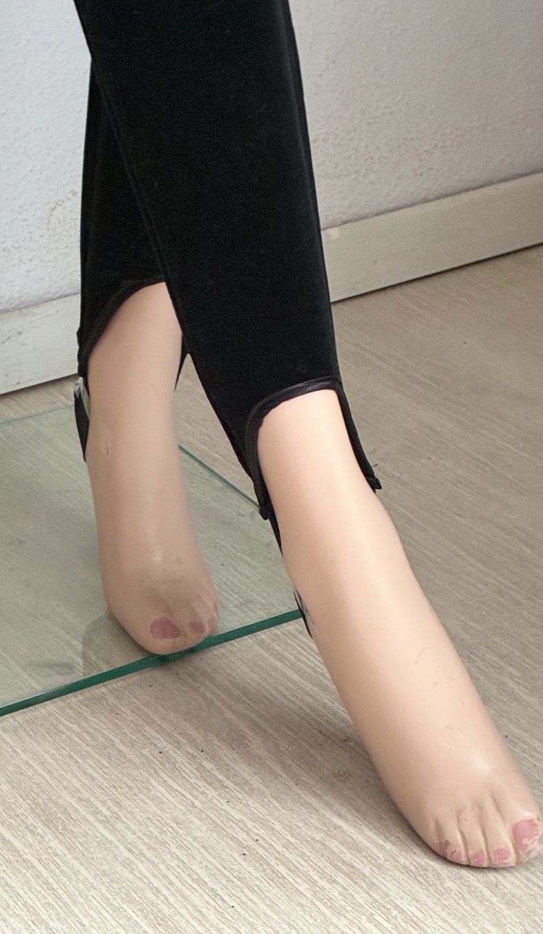 Costumes: Schwarzes Samt Ensemble Top/Hose/Gürtel – D'occasion à Kloten par Nephty 4