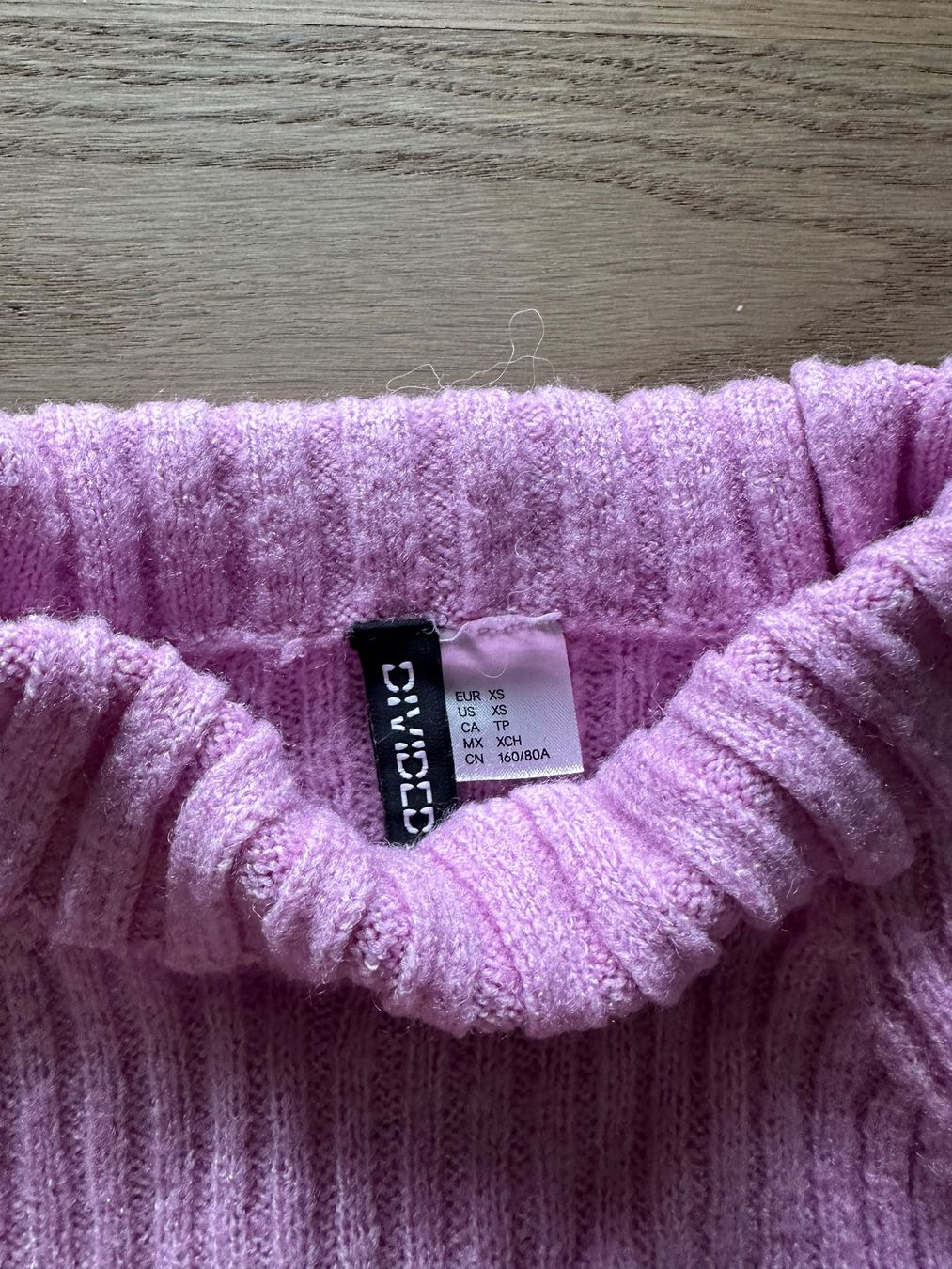 H&M Pulls & Sweat-shirts: Strickpullover H&M - Grösse XS – D'occasion à Kloten par niinaa.5 1