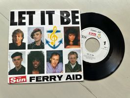 KATE BUSH PAUL MCCARTNEY FERRY AID BOY GEORGE tolle Single