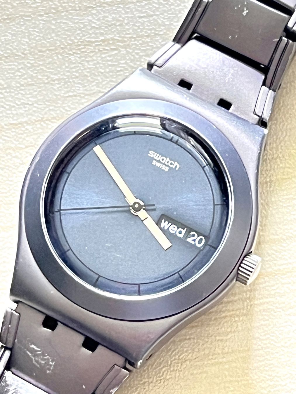 Swatch Orologi: Swatch Uhr Datum Anzeige – Usato da Grenchen venduto da chththl