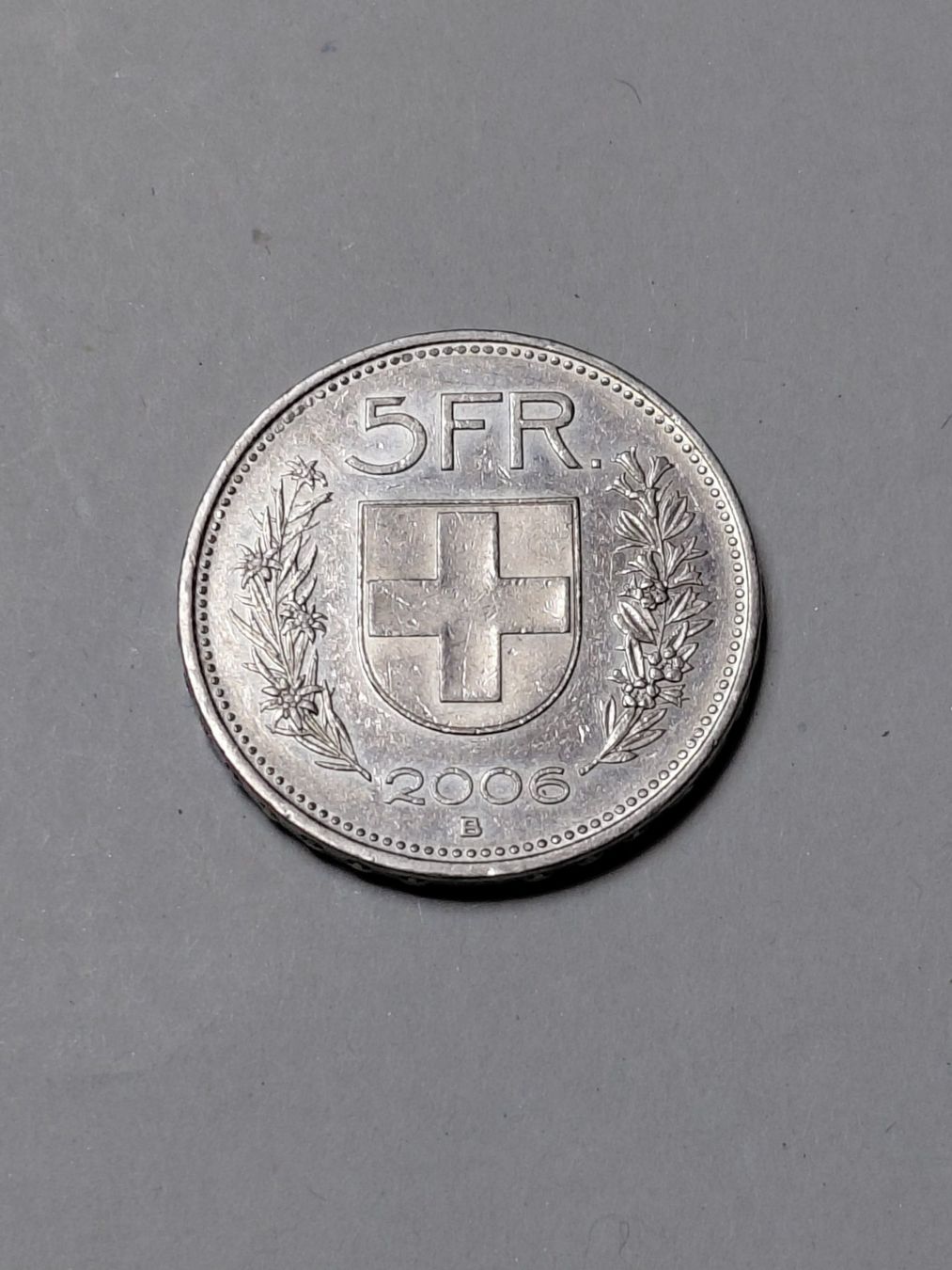 Alle Münzen: Suisse-5 Francs 2006 B_Jolie – Gebraucht aus Daillens von pet_y6gr 5