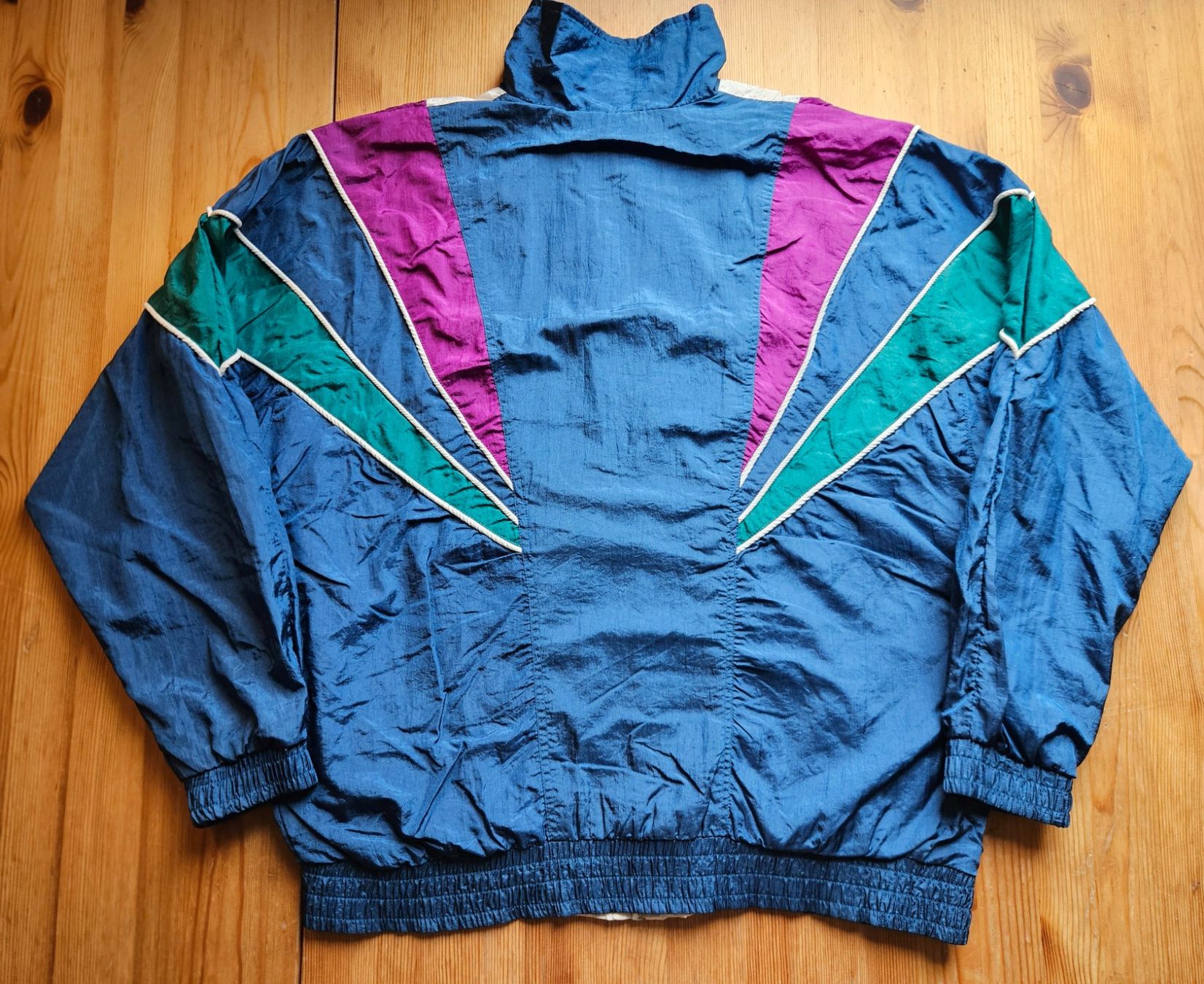 Giacche: Jacke Bocoo Nylon Grösse S retro vintage – Usato da Hägglingen venduto da United-Village-Trade 5