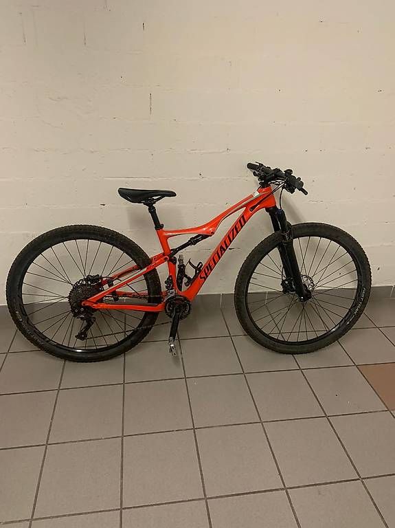 Specialized Velos: Specialized Era Comp Women's Gr.S – Gebraucht aus Davos Dorf von BenoitFichaux 1