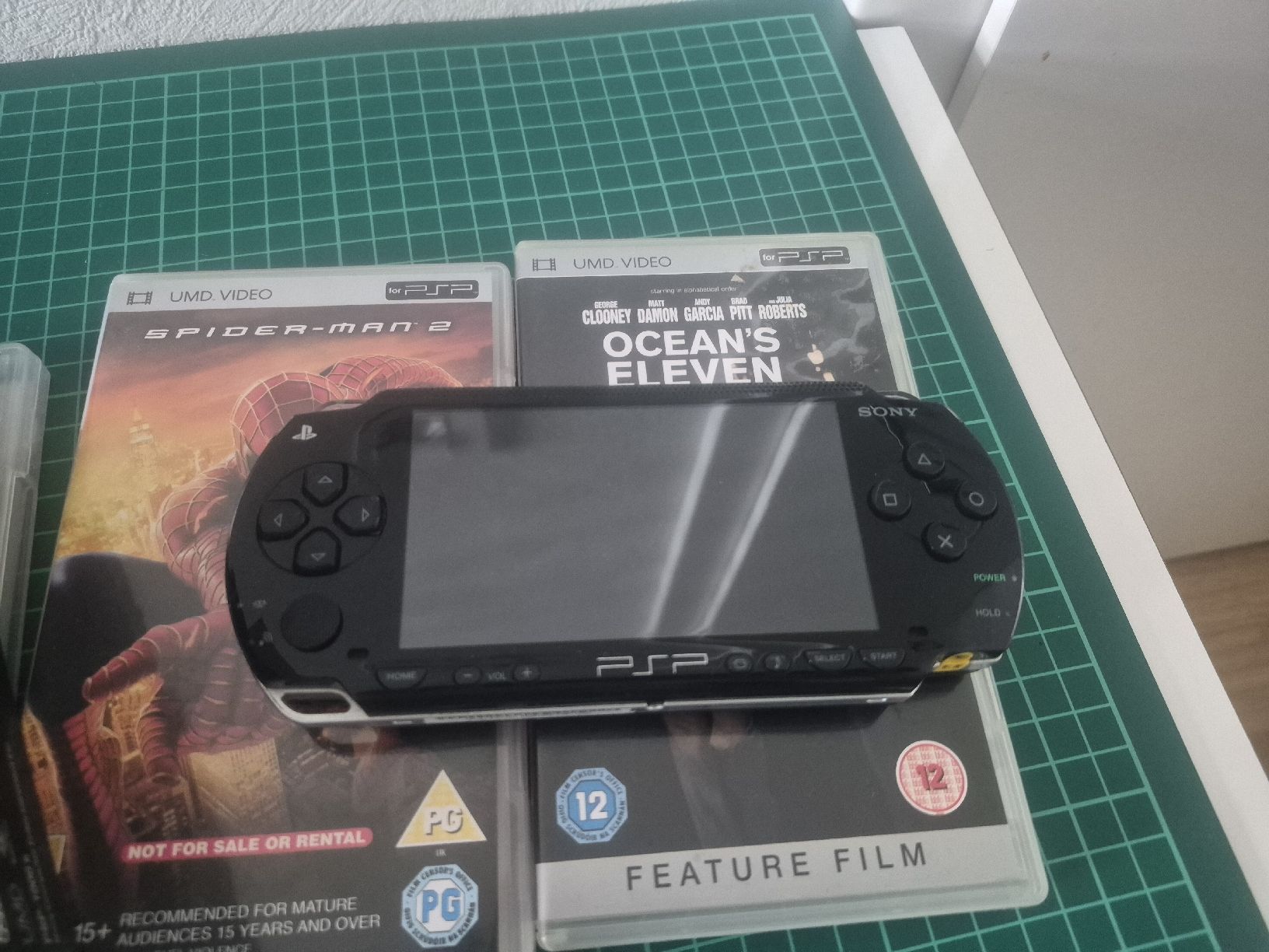 Sony Console: Sony PSP Value Pack with Games and Accessories – Nuovo (secondo la descrizione) da Meyrin venduto da Retro-GZ 2