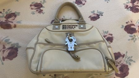 George, Gina & Lucy Tasche