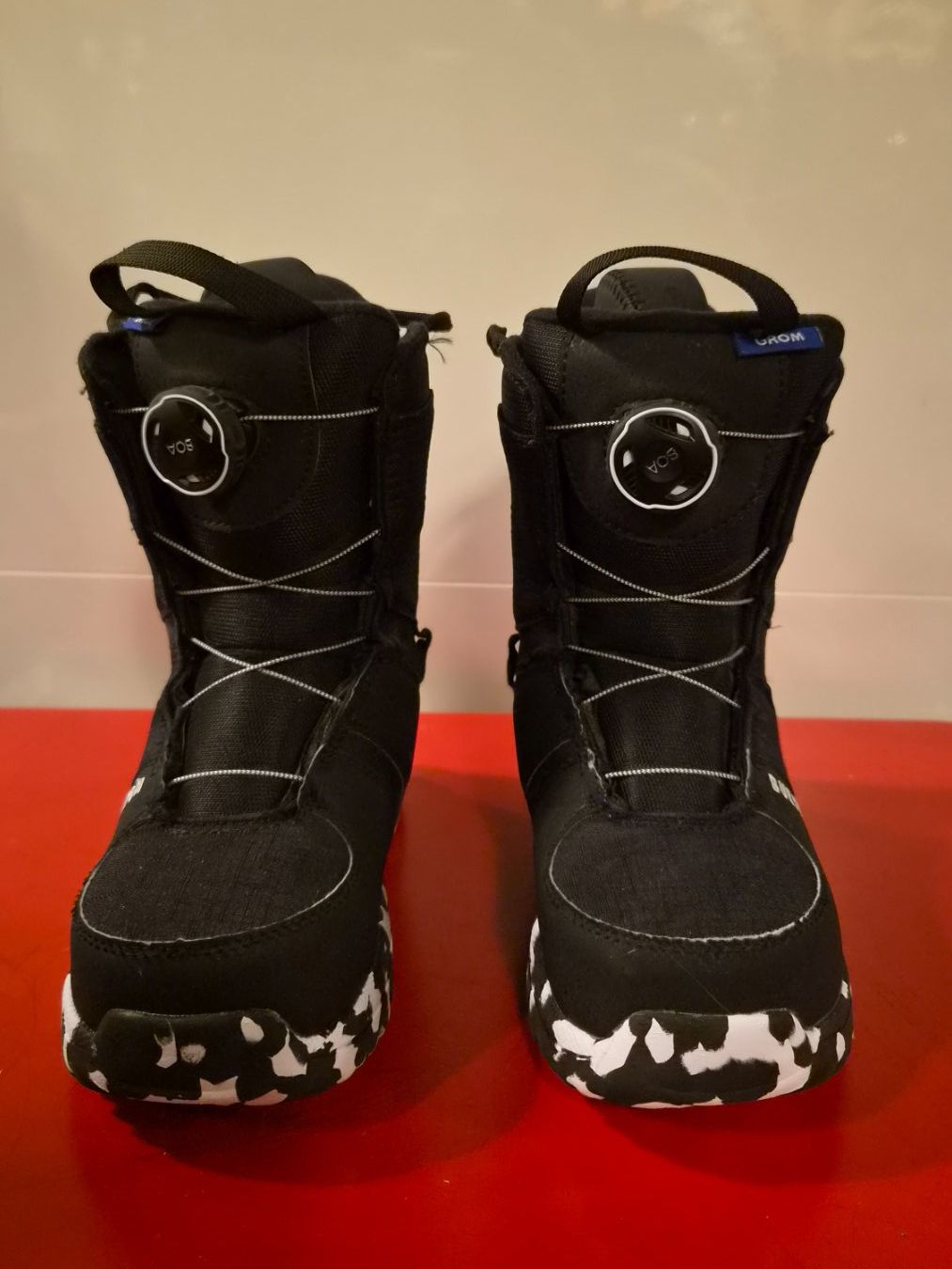 Burton Scarpe per ragazzi: Burton Snowboard Schuhe Gr.34 – Usato da Oberrieden venduto da Raja011
