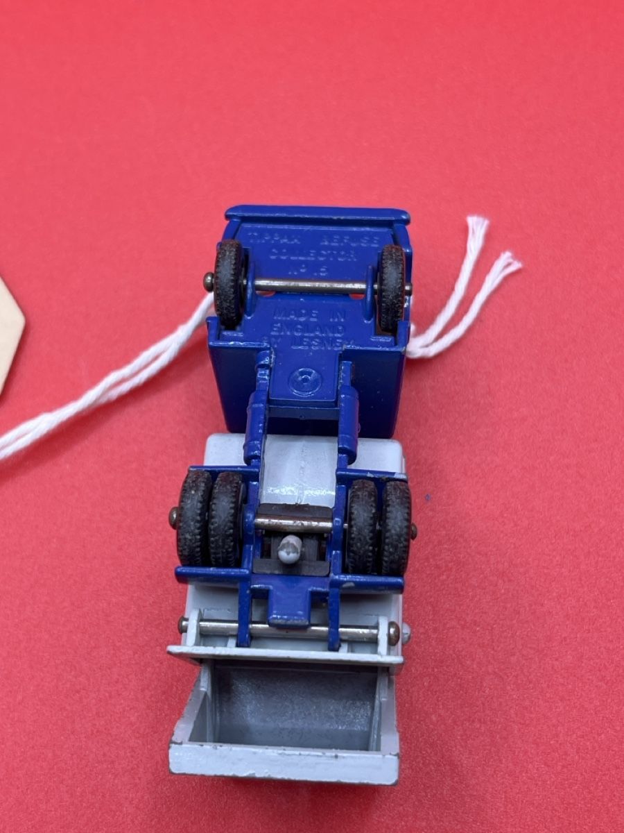 Matchbox Modellini d'auto: Matchbox Lesney Tippax Refuse Collector No 15 – Usato da Root venduto da 156500 3