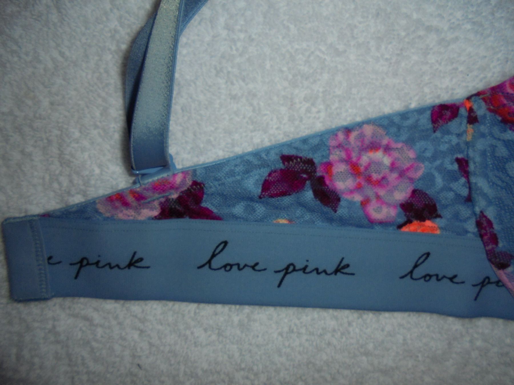 Victoria's Secret Sonstige Unterwäsche: VICTORIA'S SECRET BH GRÖSSE 80 D – Neu und originalverpackt aus Aarau Rohr von PinkSchwein 2