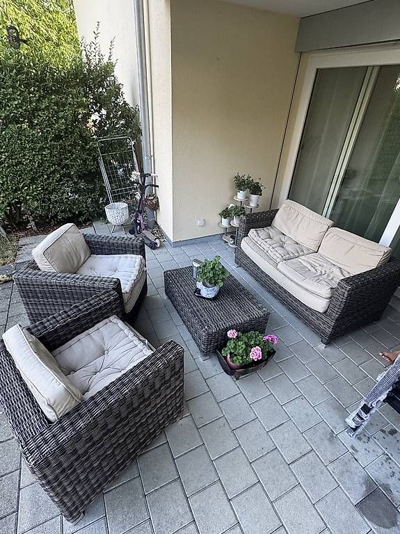 Divani: Gartenlounge in moderner Rattan-Optik. – Usato da Egliswil venduto da ShoppingTown