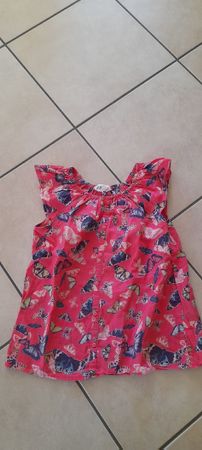H&M Bluse rot mit Schmetterlingen Grösse 122 gebraucht