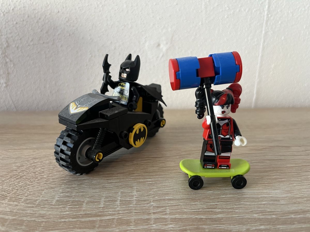 Lego Kit di costruzioni: Lego 76220 Batman vs. Harley Quinn – Usato da Glarus venduto da Kathrin-1988 1