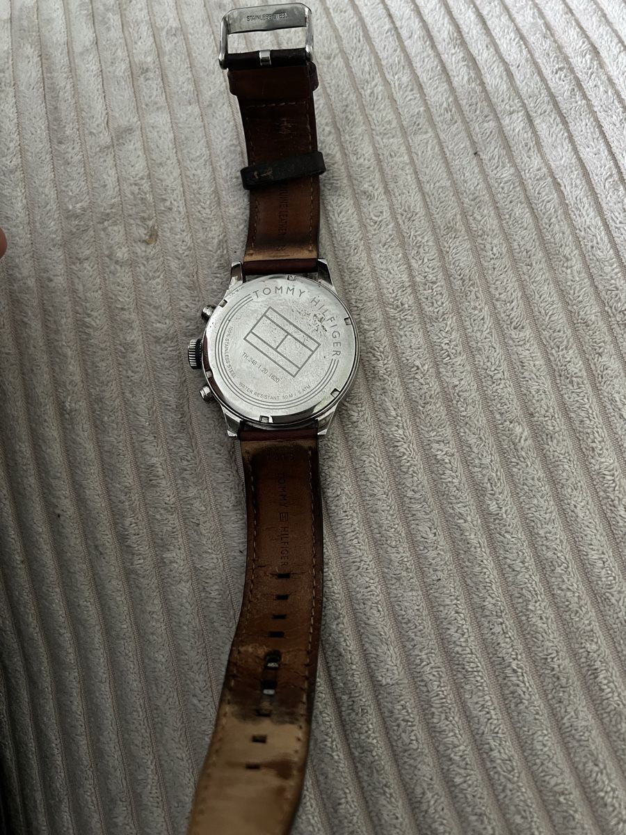 Tommy Hilfiger Orologi: tommy hilfiger uhr herren th2481201820 – Usato da Bilten venduto da and_6hjn 2