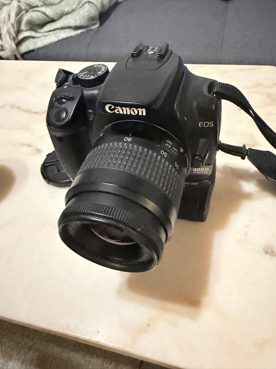 Canon Kamera: Canon EOS 400D avec objectif zoom EF 75-300mm – Gebraucht aus Charmey (Gruyère) von raz_dv9r 4