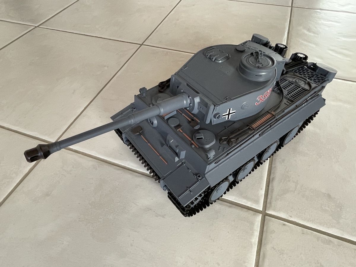 RC Modellbau: Verkaufe 2 Rc Panzer – Defekt aus Lengnau AG von Sayuri5 8
