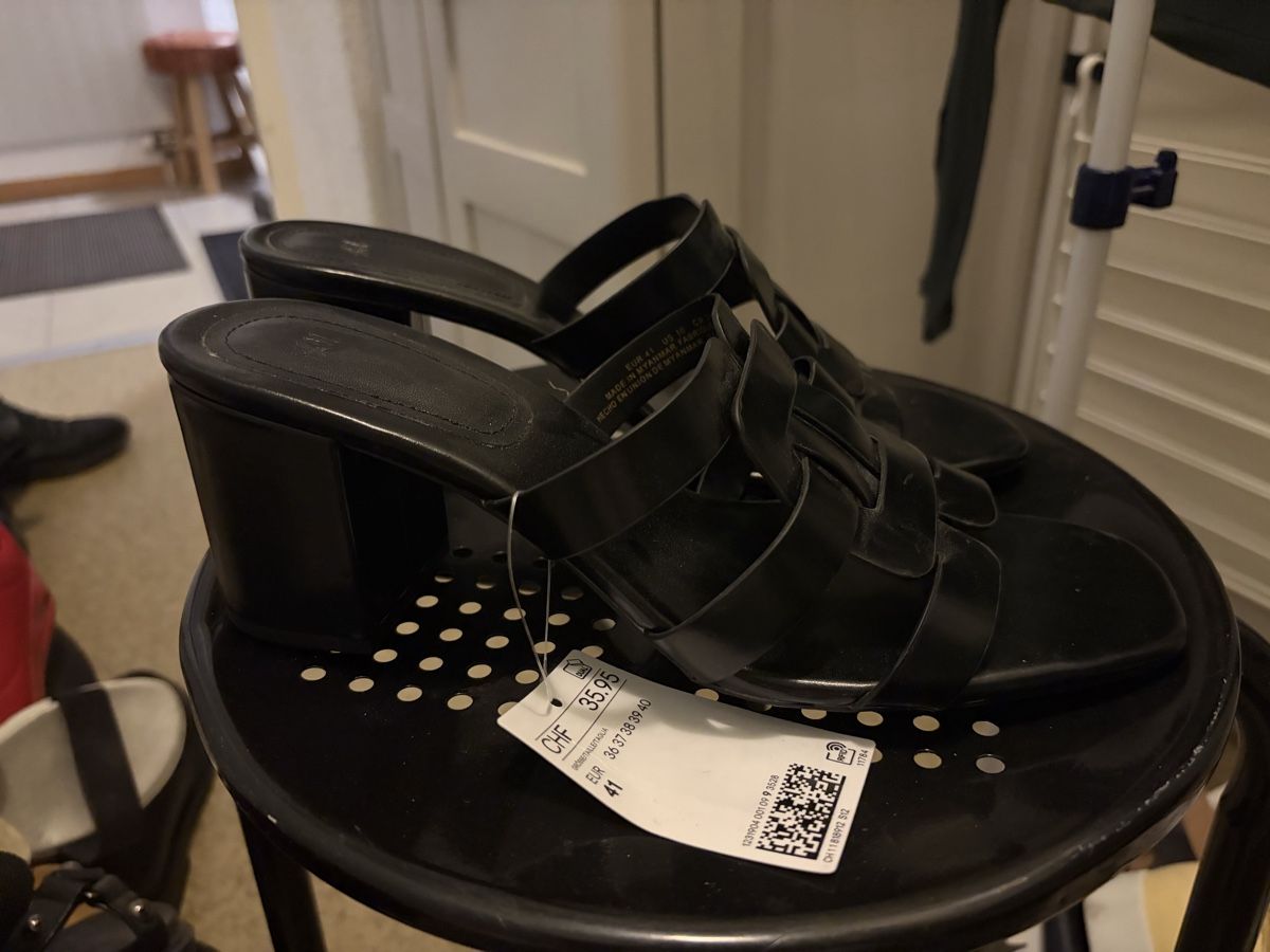 H&M Scarpe da donna: Schwarze Absatzschuhe – Nuovo (secondo la descrizione) da Olten venduto da edona_muslija 1