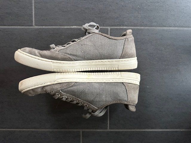 Scarpe da uomo: Herren Schuhe Stoff Grau Gr. 42, – Usato da Feldbach venduto da CDF10 1