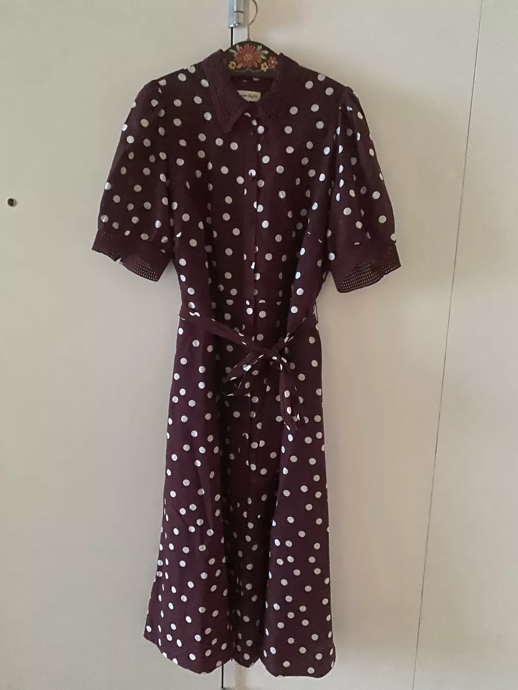Phase Eight Vestiti: PHASE EIGHT Polka Dot Midi Hemdblusenkleid – Nuovo (secondo la descrizione) da Luzern venduto da Felicita_26 1