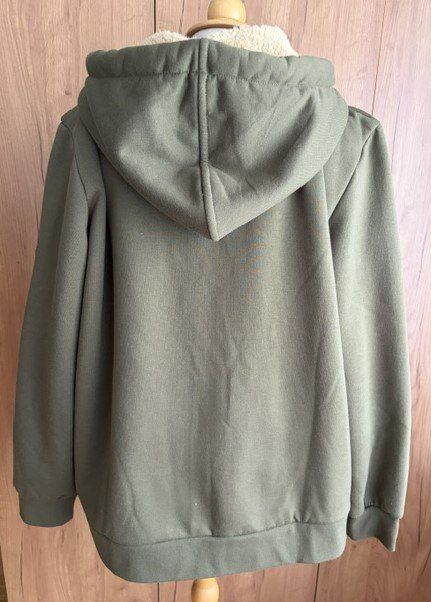 Giacche: SWEATJACKE mit Teddyfell Gr. 44 – Nuovo (secondo la descrizione) da Emmenbrücke venduto da Galerie 2