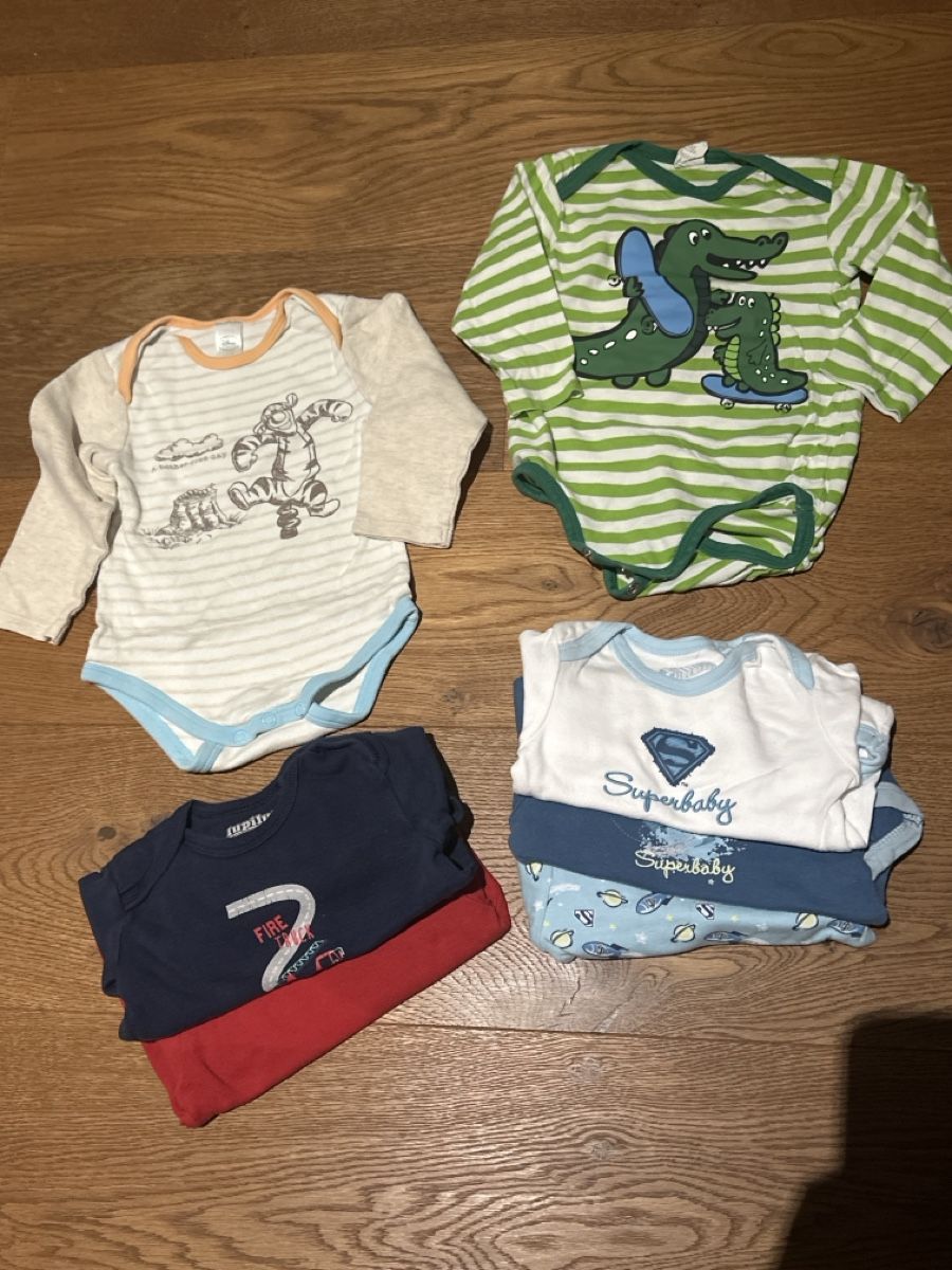 Biancheria intima: Langarm Bodys Gr.80 / 7 Stk. – Usato da Pratteln venduto da Nala78