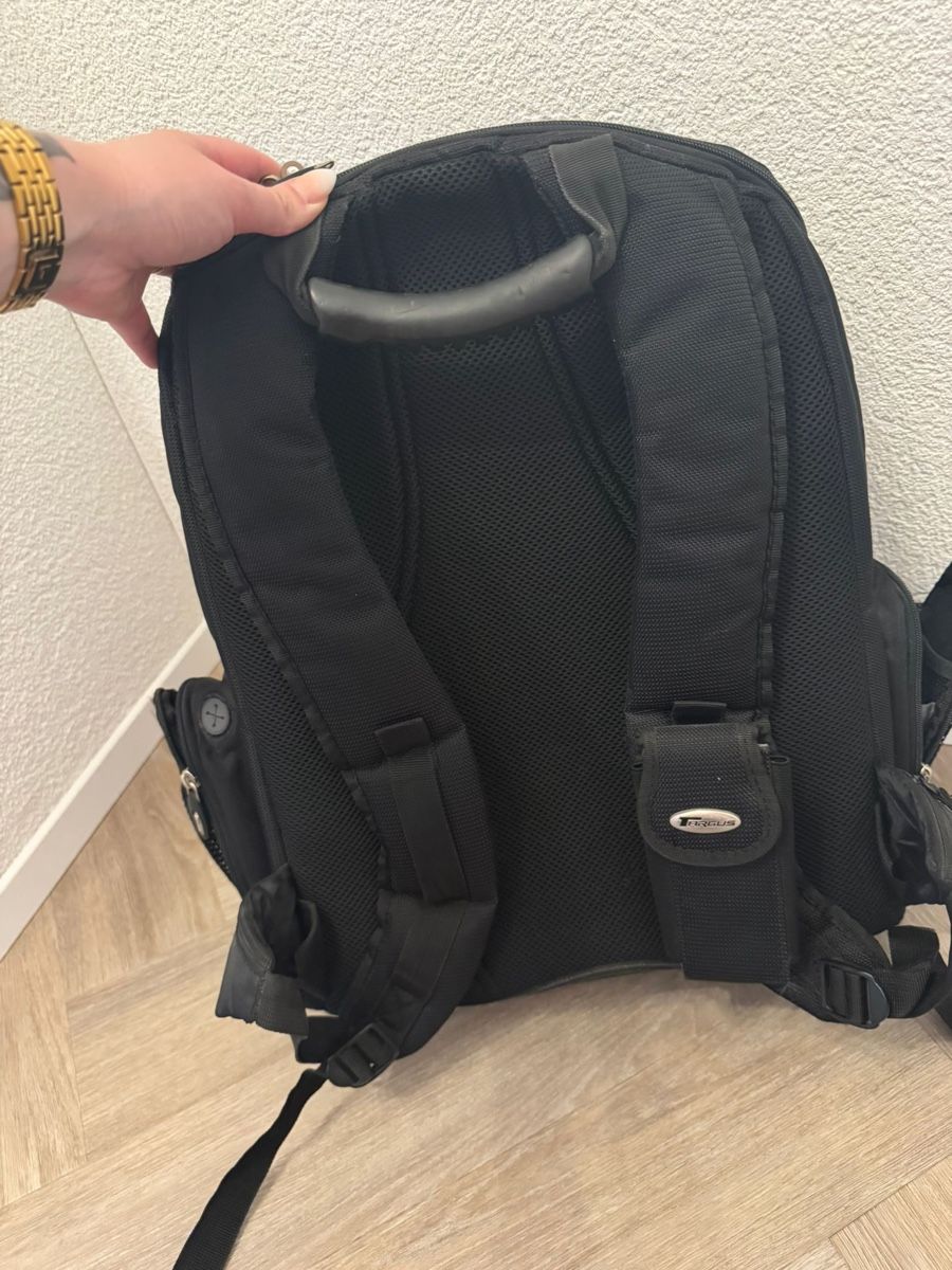 Targus Zaini: Targus Laptop-Rucksack / Business Backpack schwarz – Usato da Dörflingen venduto da Benz63 5