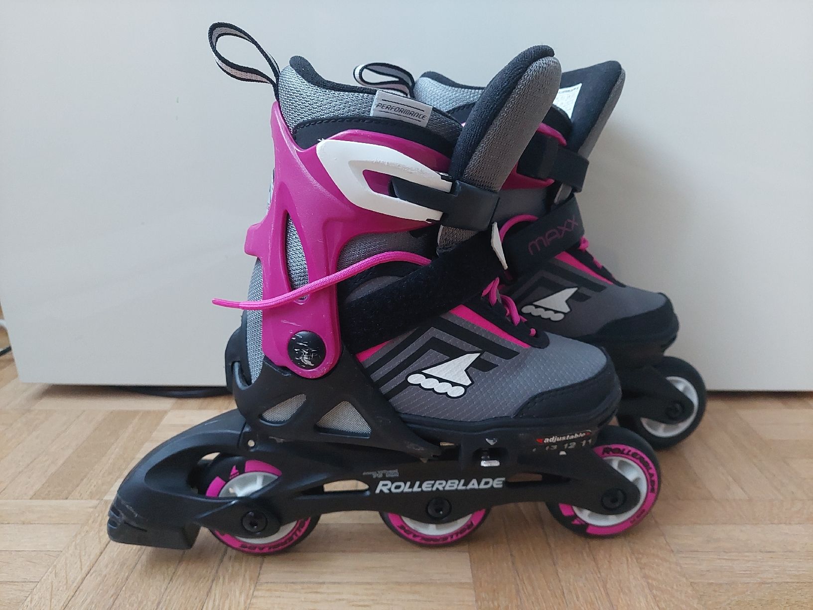 Pattini in linea & Pattini a rotelle: Rollerblade Maxx Inline Skates, Grösse 28-32 – Usato da Flims Dorf venduto da Truemorish 3
