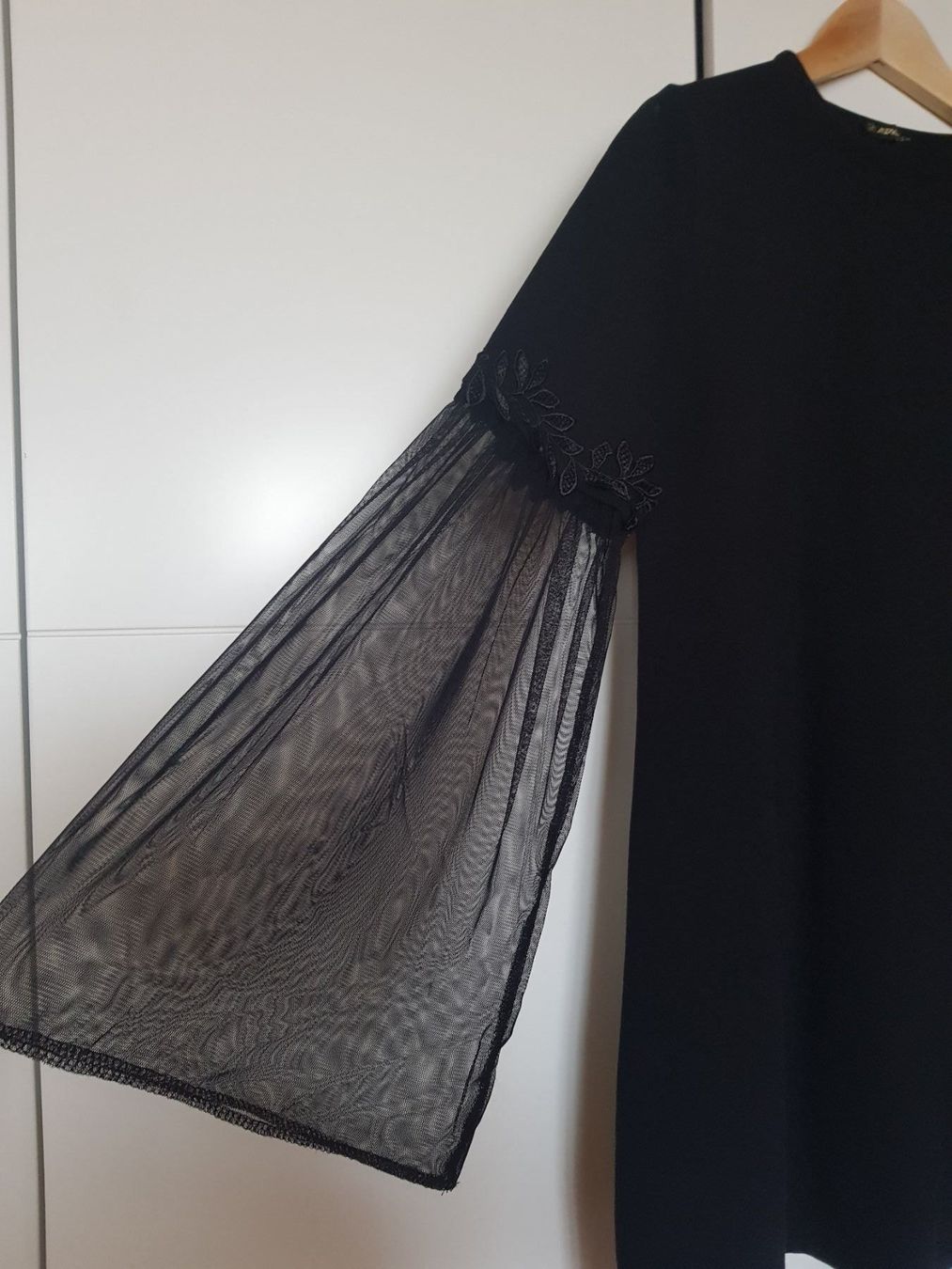 Vestiti: Elegantes Kleid in gr.S/M – Usato da Cham venduto da Primles 3