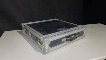 Flightcase 19 Zoll 2 HE gebraucht