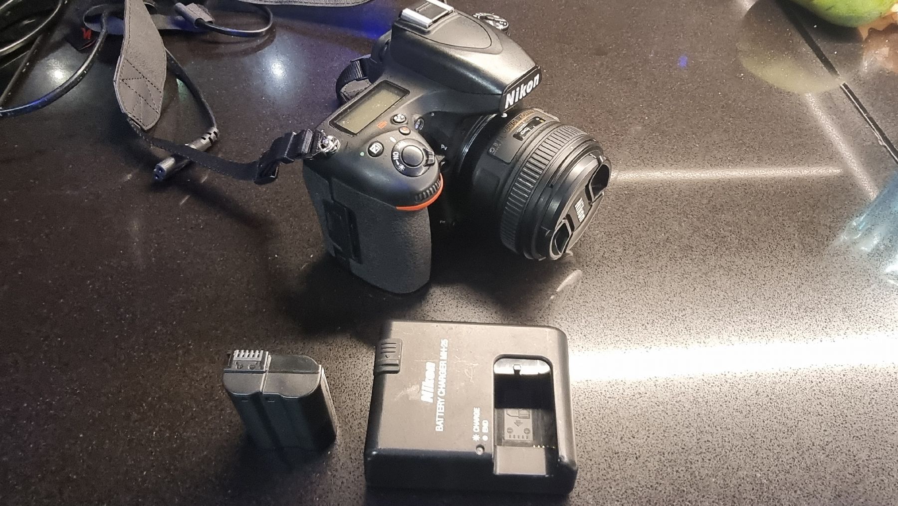 Nikon Fotocamera: Nikon D750 mit Nikkor 50mm 1.8G – Usato da Dietikon venduto da Mossg 5