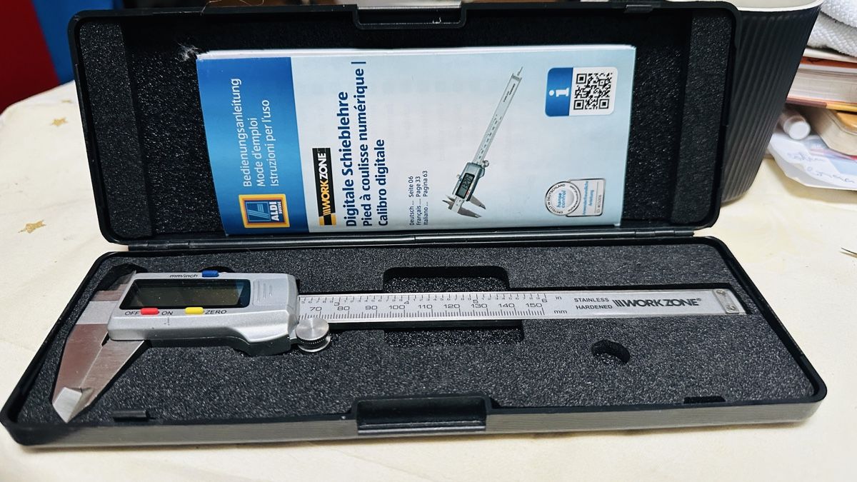 Misurare: Digitale Schieblehre von Workzone, neuwertig im Koffer! – Usato da Menziken venduto da cla_8qfq 1