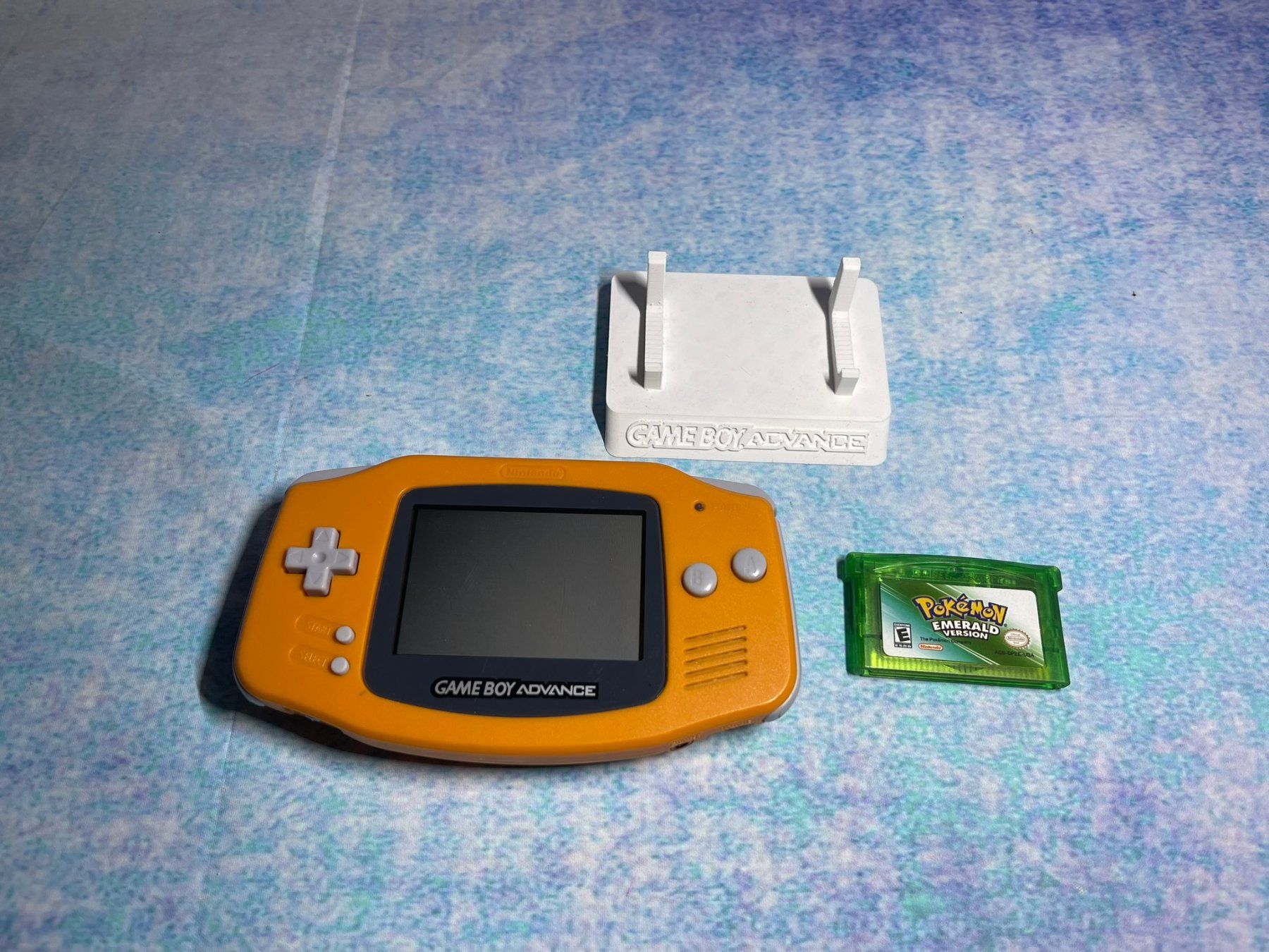 Nintendo Console: Gameboy Advance mit Spiel und Halter – Usato da Märstetten venduto da AlienNova 2