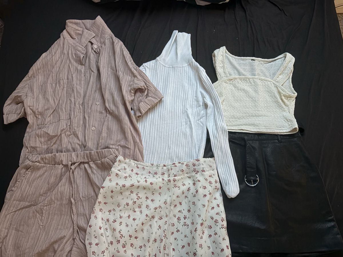 Lots de vêtements: Kleiderpaket – D'occasion à Allenwinden par ard_gy9p 2