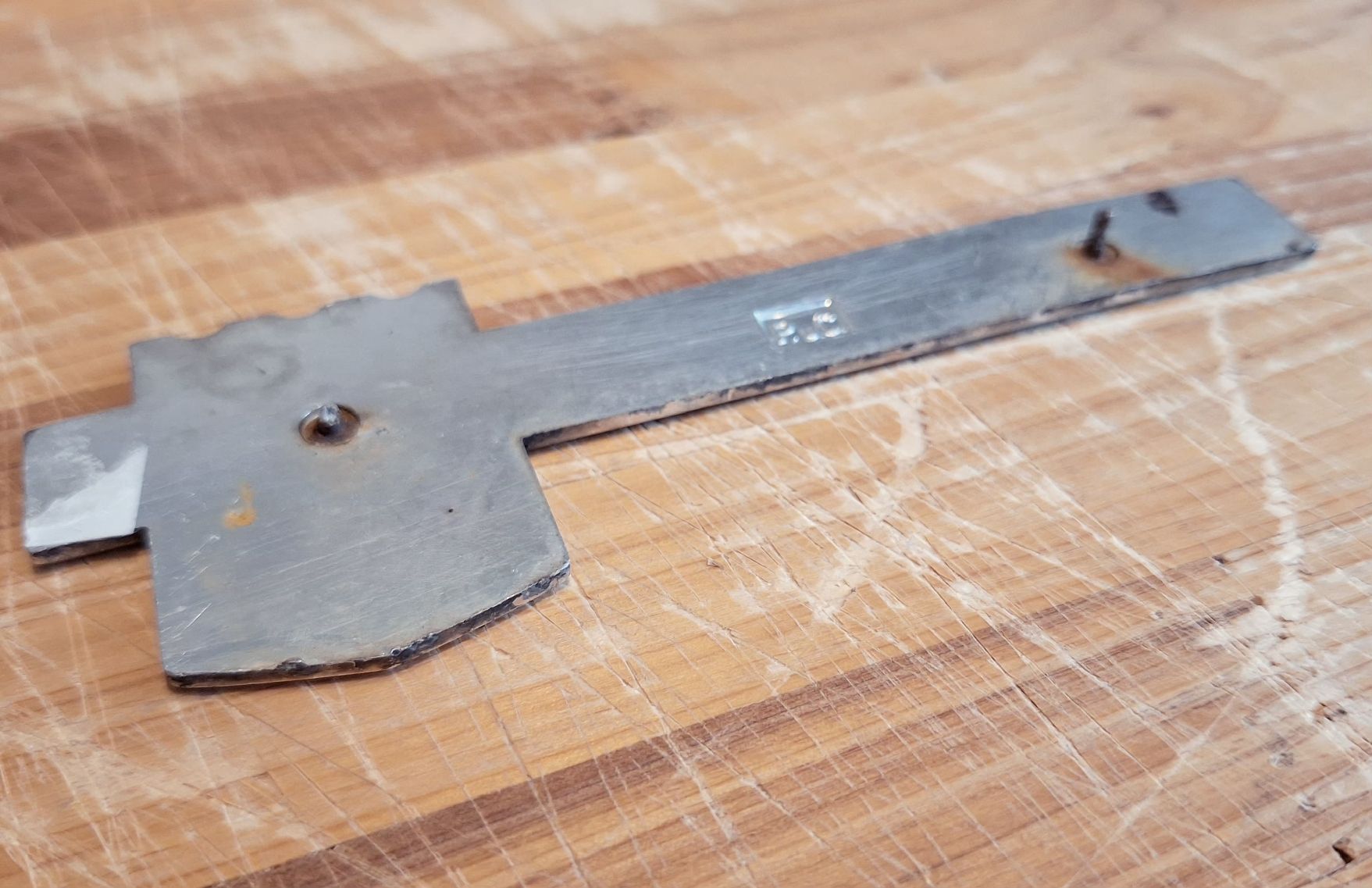 Volvo Tutti pezzi di ricambio auto: Volvo 144 Emblem – Usato da Triesen venduto da BLACKSHEEP75 3