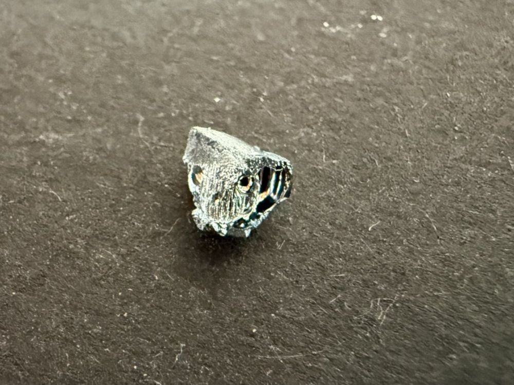 Metalli preziosi: Osmium, Bruchstück; 0,6 g – Nuovo (secondo la descrizione) da Lützelflüh-Goldb venduto da Elementis 2