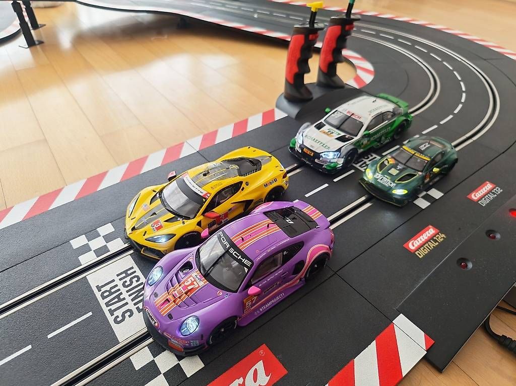 Carrera Rennbahnen: Carrera DIGITAL 124 Rehnbahn – Gebraucht aus Niederrohrdorf von fi2_down 1