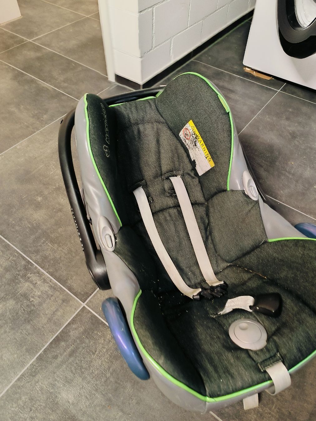 Maxi-Cosi Seggiolini per auto: Maxicosi – Usato da Herisau venduto da kn_ir 1