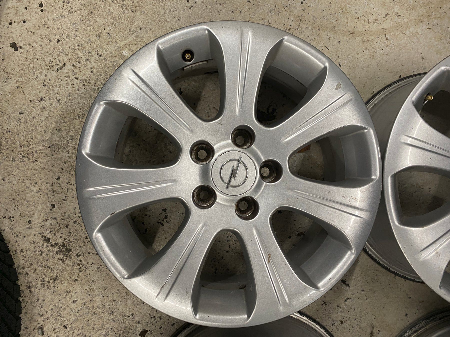 Opel Cerchioni: Opel Alufelgen 16" – Usato da Gersau venduto da Seegar 1