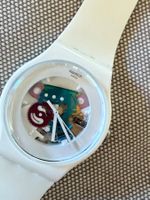 Montre Swatch blanche squelette neuve