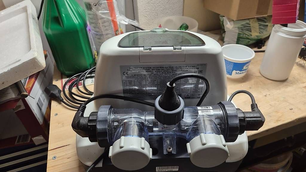 Intex Piscine: Intex Salzwassersystem Chlorinator eco 5220 – Usato da Zell LU venduto da Steve33
