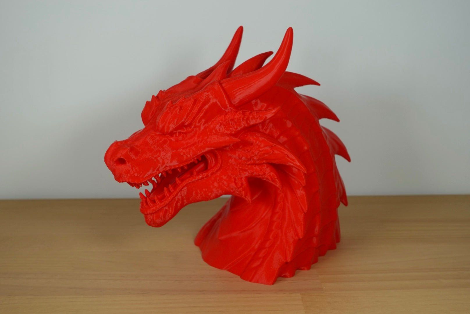 Sonstige Dekorationen & Accessoires: Drachen Kopfhörerständer – Headset Halter Gaming Deko – Neu und originalverpackt aus Dietikon von You_Want_We_Print 1