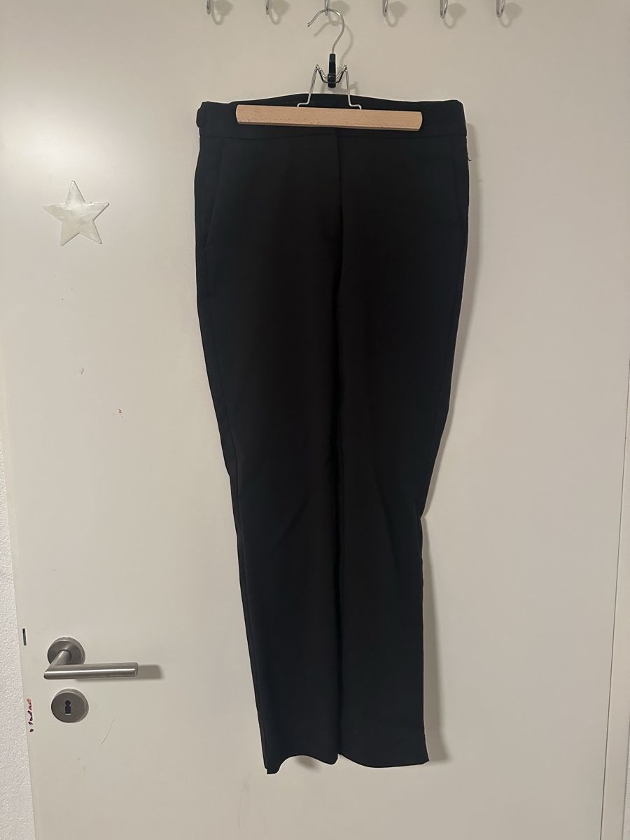 Zara Pantaloni: ZARA Hose Gr. M schwarz – Usato da Dübendorf venduto da nat_h9wg 2