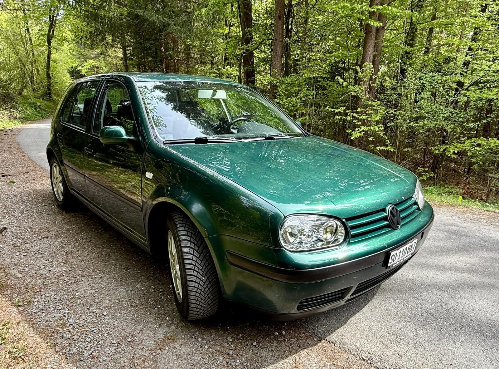 VW Automobili: VW Golf 4 2.0 – Usato da Niederbuchsiten venduto da SoGo4 2