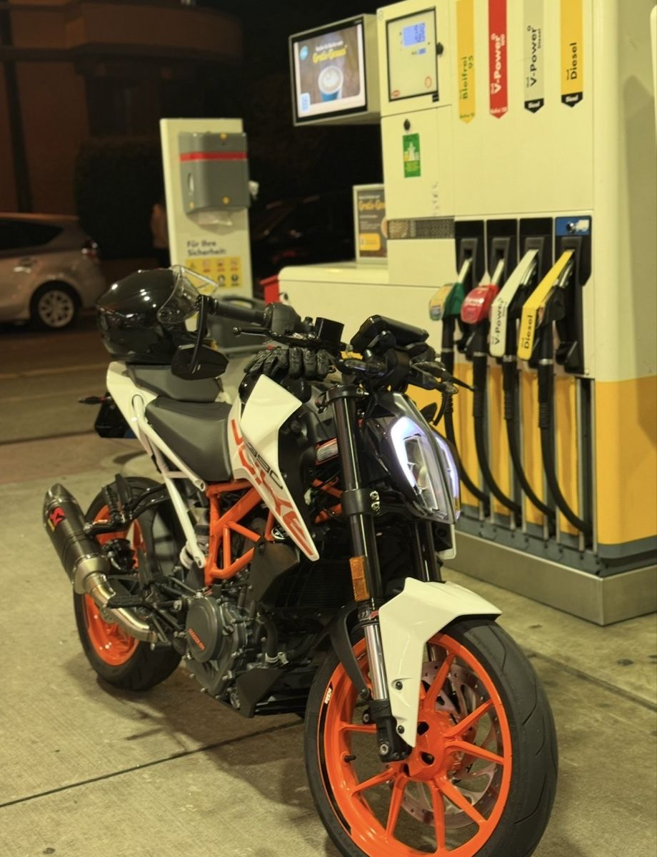 KTM Strasse: KTM 390 Duke Akrapovic – Gebraucht aus Zürich von mak_5mjg 1