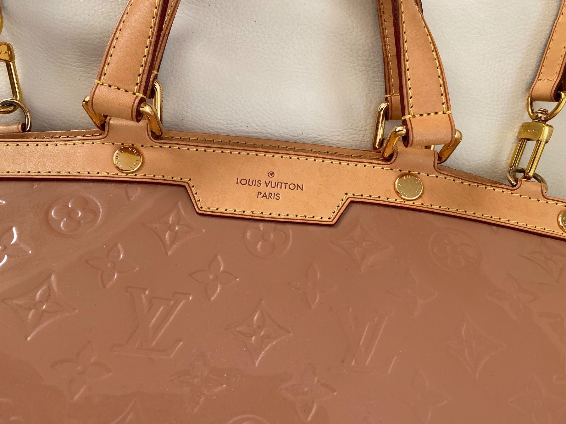 Louis Vuitton Taschen für Damen: LOUIS VUITTON Brea GM Rose Velours Monogram Vernis – Neu (gemäss Beschreibung) aus Winkel von ferrari2022 3