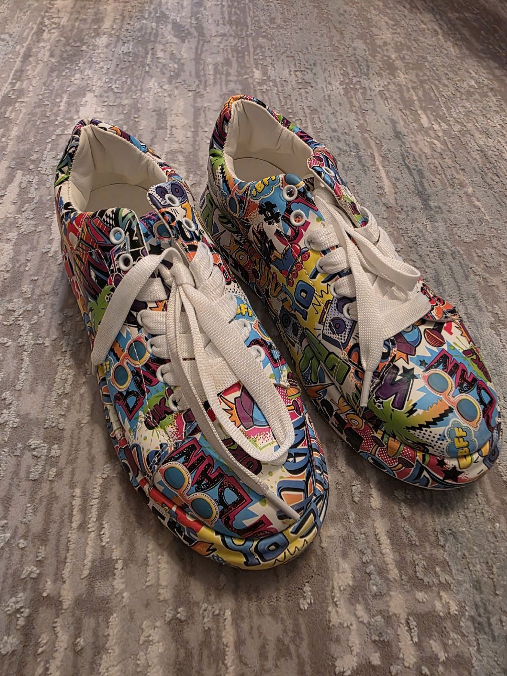 Herrenschuhe: Comicmuster Schuhe Gr.37 – Gebraucht aus Pratteln von bea_bxv5 1