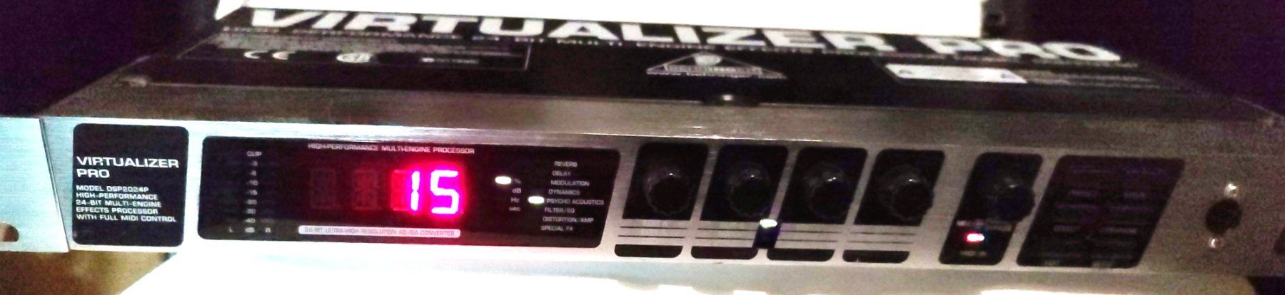 Behringer Equalizzatori: Behringer Virtualizer Pro  DSP2024P – Usato da Zénauva venduto da Alois6