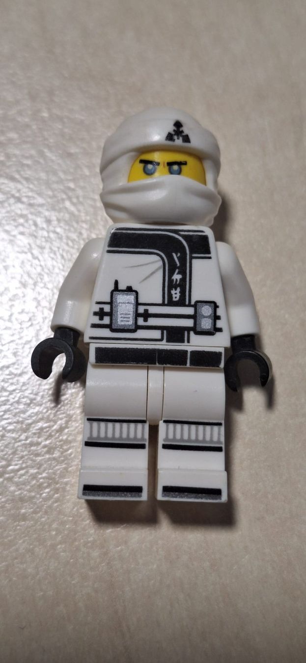 Lego Figuren: Lego Ninjago Movie Zane – Gebraucht aus Egnach von sea_2zvc