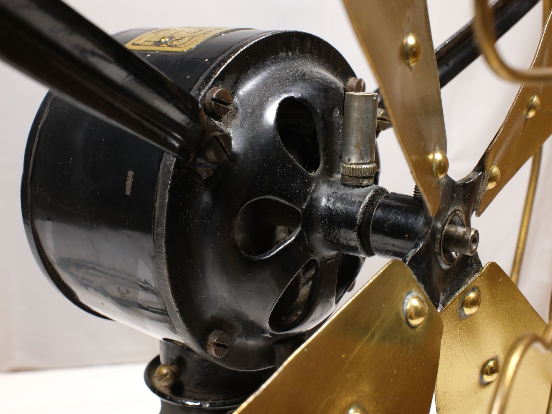 Ventilateurs: Antiker Ventilator Dr. ML, Max Levy Berlin N.65, Type 2518 – Défectueux à Lobsigen par Markus_Haenggi_Bern 9